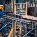 nickbar-worker-6586718_1280